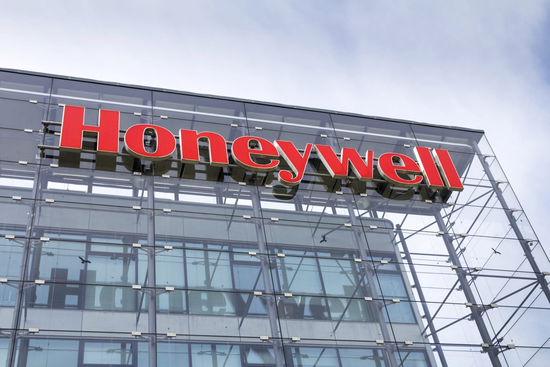 Explore Enhanced Control with Honeywell's Latest Arrivals! 🚀